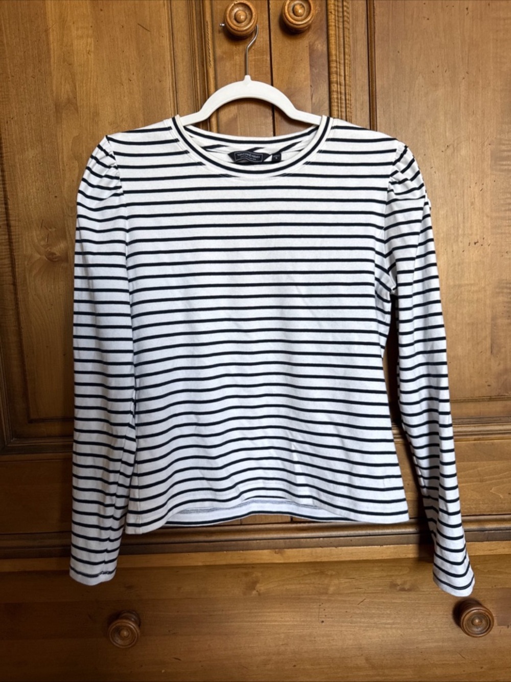 Vineyard Vines White & Navy Striped Long-Sleeve Crewneck
